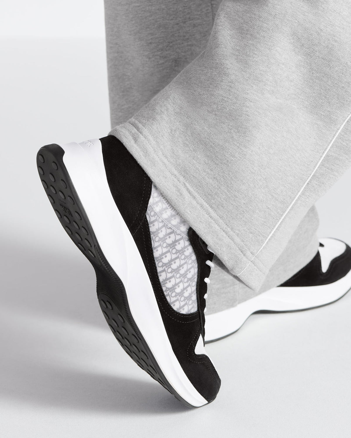 B25 Runner Sneaker - Black - image 3